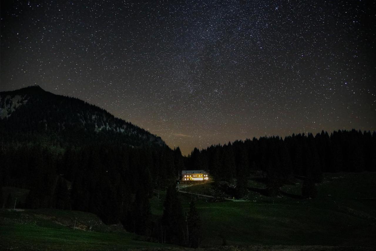 Spitzing Lodge Ferienwohnungen Spitzingsee Exterior foto